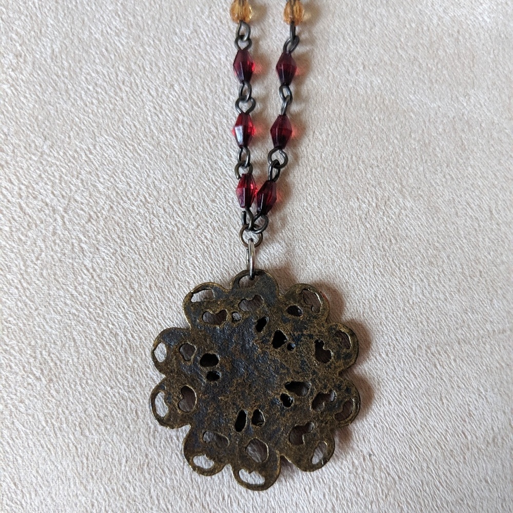 Beautiful Vintage-style Beaded Necklace - Picture 4 of 5